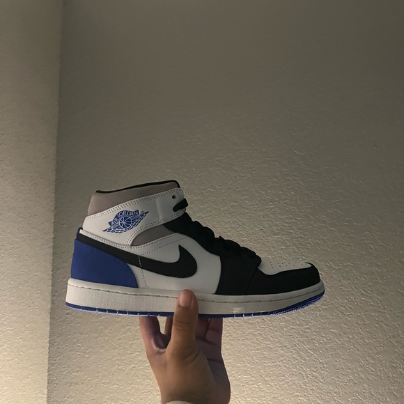 royal blue toe jordan 1